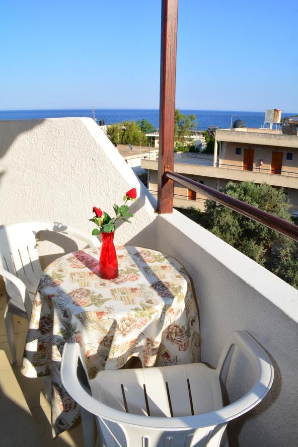 Voula Apartments Agia Marina  Экстерьер фото