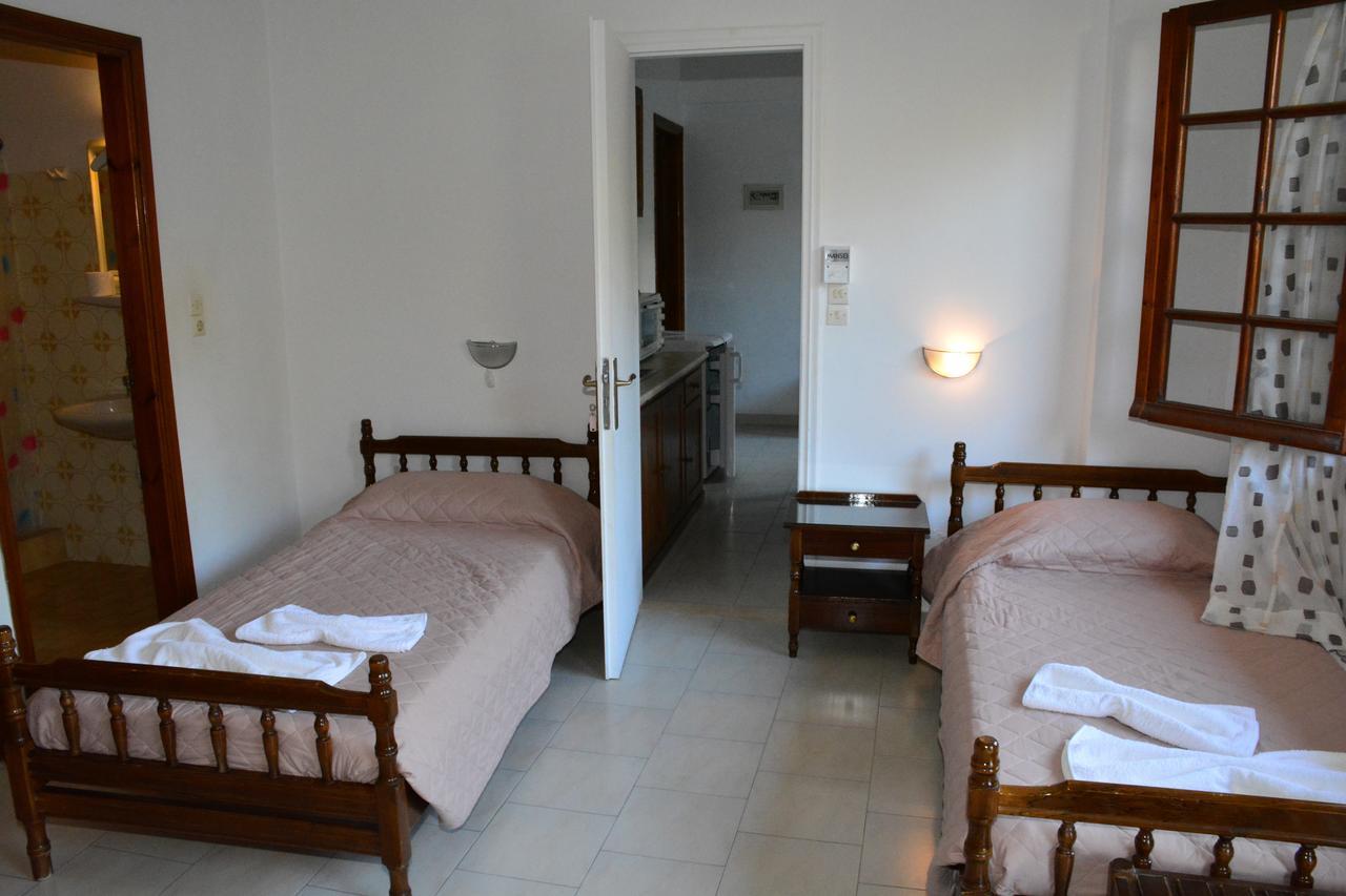 Voula Apartments Agia Marina  Экстерьер фото
