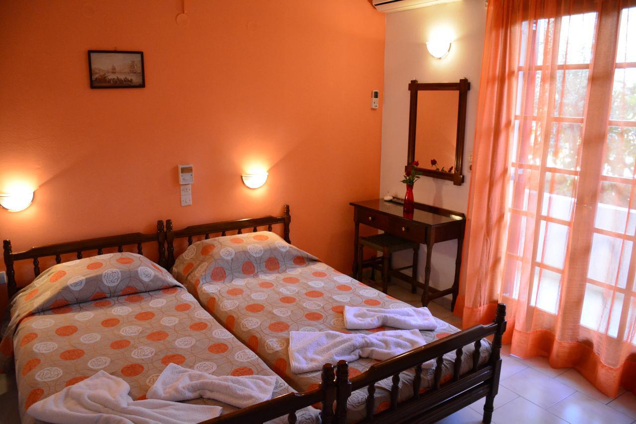 Voula Apartments Agia Marina  Экстерьер фото